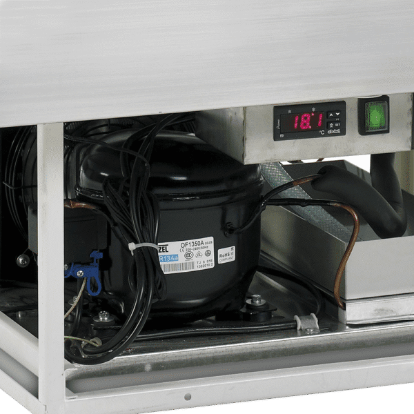 TEFCOLD CW4 Buffet Display - Image 3
