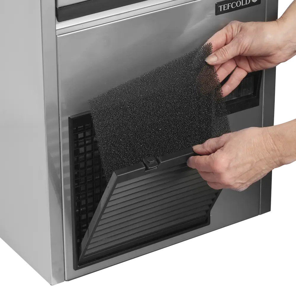 TEFCOLD TC26 Ice Maker - Image 3
